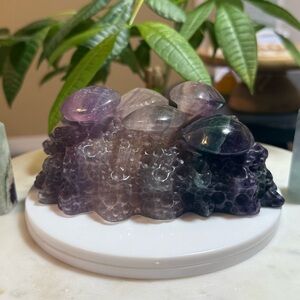 Fluorite mushroom carving bundle with 2 towers.